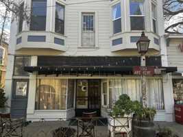 featured image of 17 Canyon Lake Dr