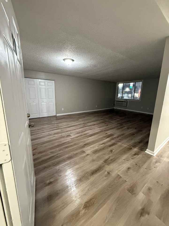 Terrace Court - Photo 5 of 44