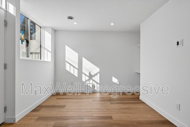 11111 51 St Nw #BS - Photo 4 of 22