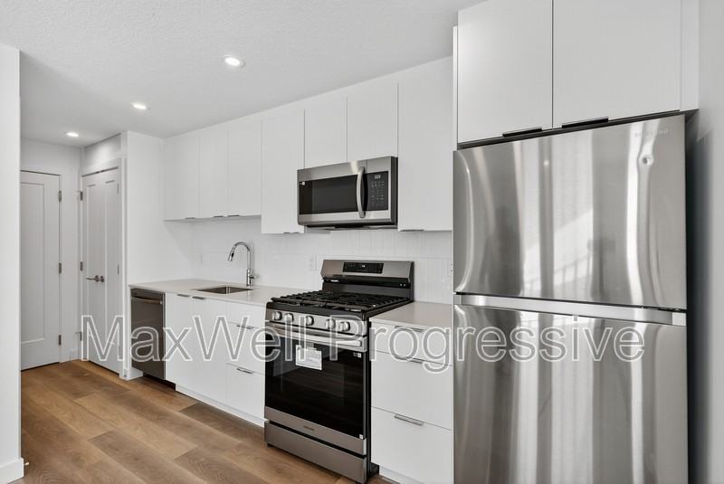 11111 51 St Nw #BS - Photo 7 of 22