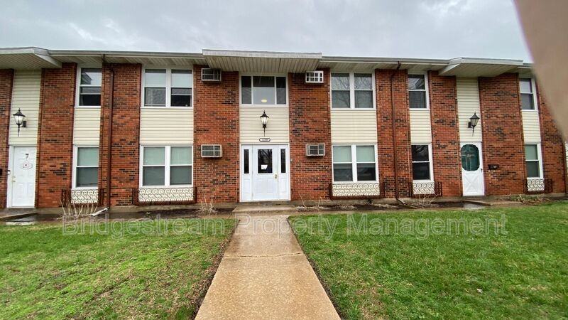 1299 Sanlor Ave - Photo 2 of 18