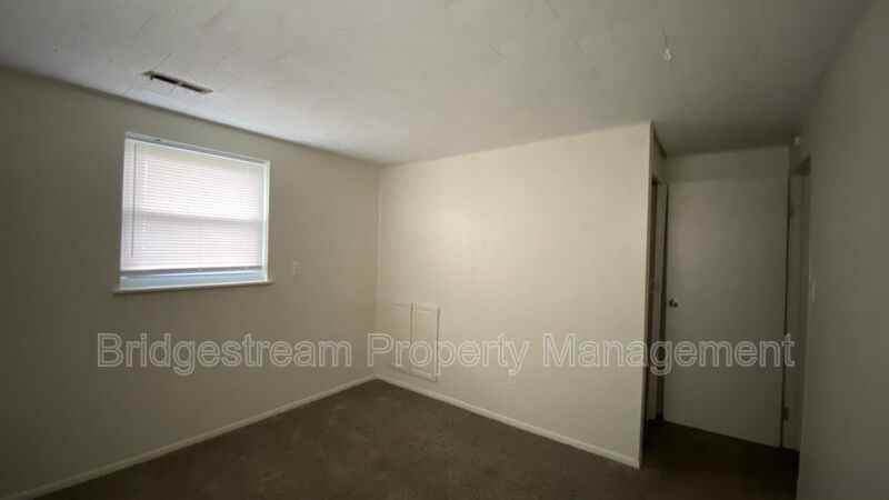 105 Bedford Farm Cir - Photo 6 of 29