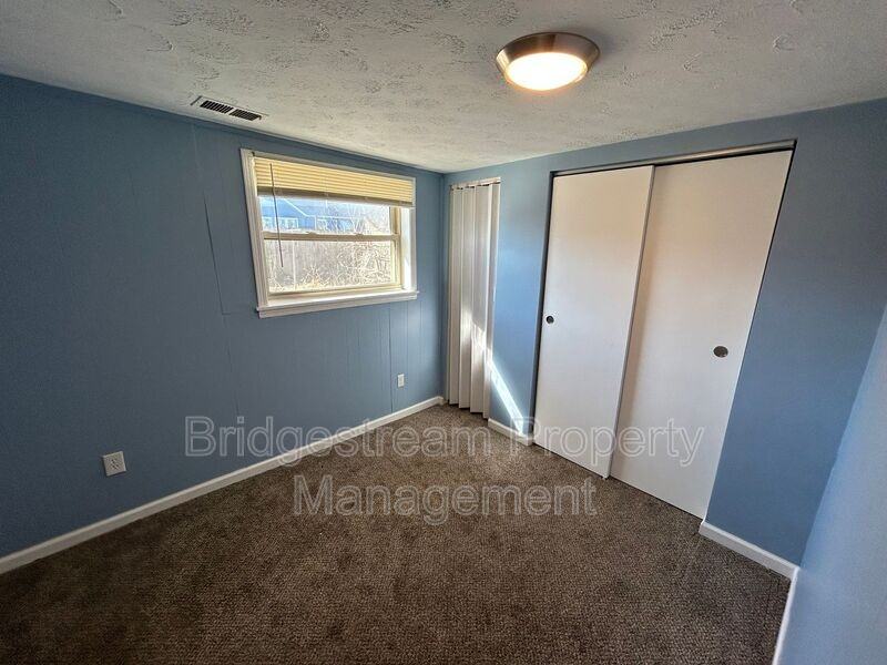 306 Buckeye Ave - Photo 6 of 9