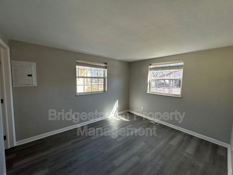 2605 Revere Ave #A - Photo 2 of 7