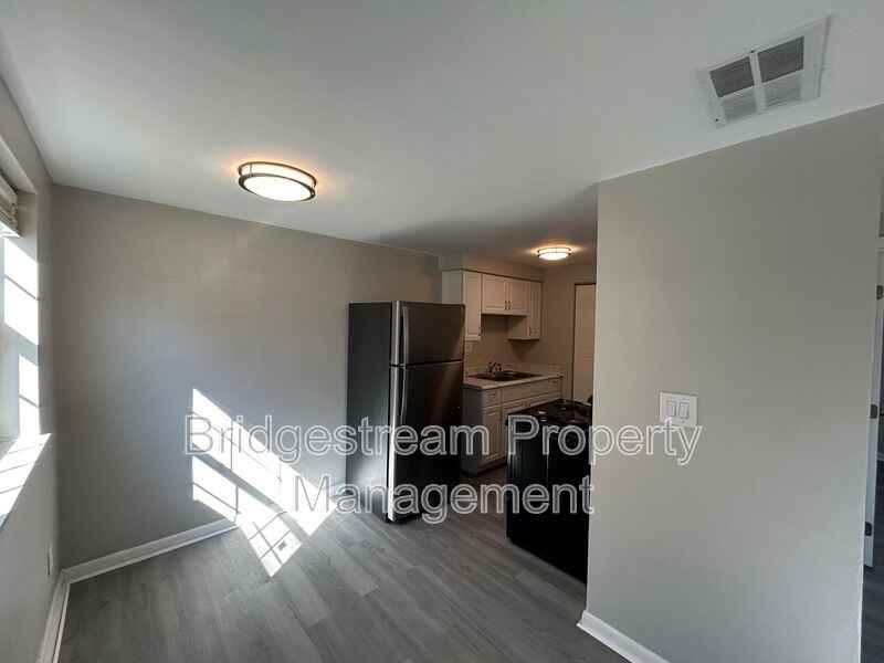 2605 Revere Ave #A - Photo 5 of 7