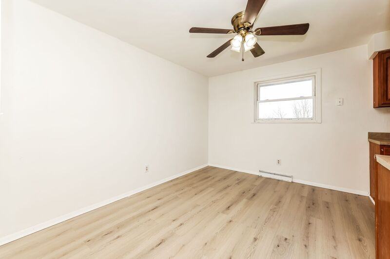 447 Ogden Rd #427 - Photo 5 of 9