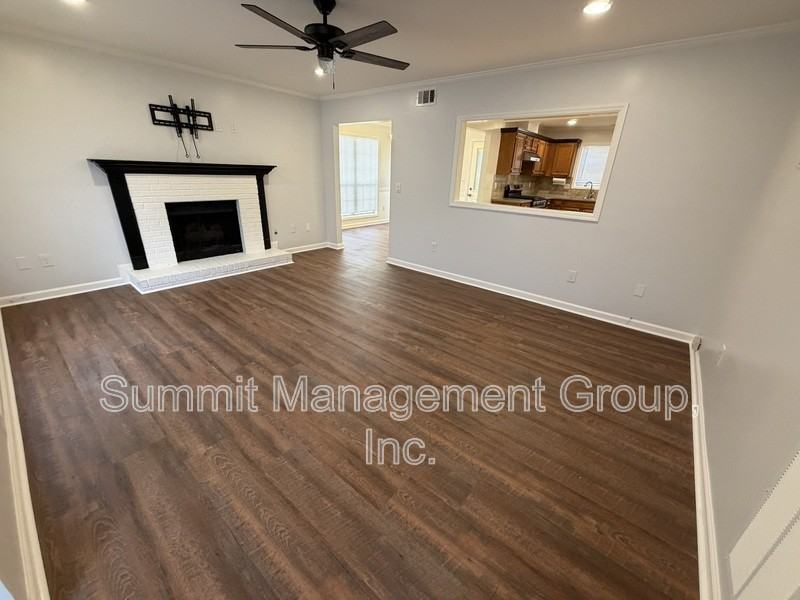 1528 Saint Dunstans Rd - Photo 2 of 40