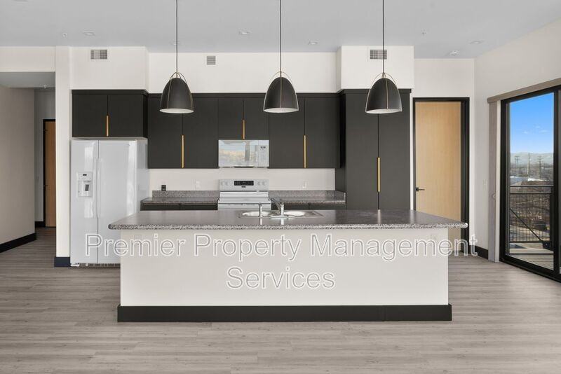 2310 1st Ave N #303 - Photo 2 of 29