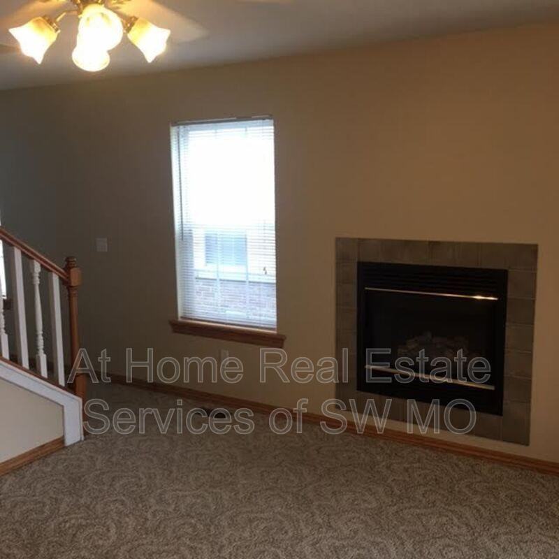 3033 N Fremont Ave - Photo 4 of 15