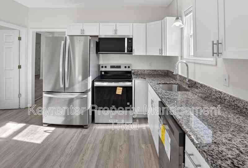 2405 Freeman Mill Rd - Photo 3 of 37