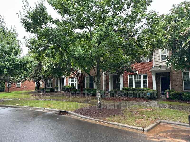 9974 Evergreen Terrace Dr - Photo 4 of 37