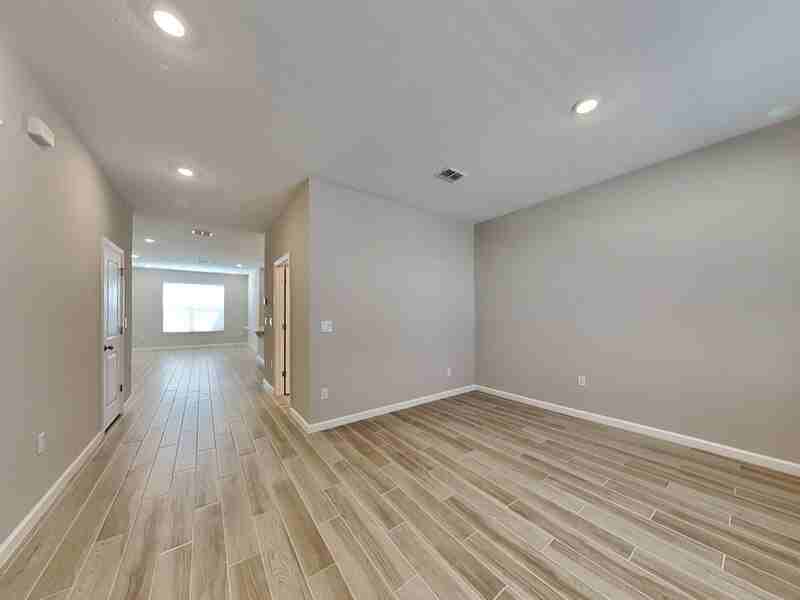 637 Bayhawk St - Photo 2 of 24