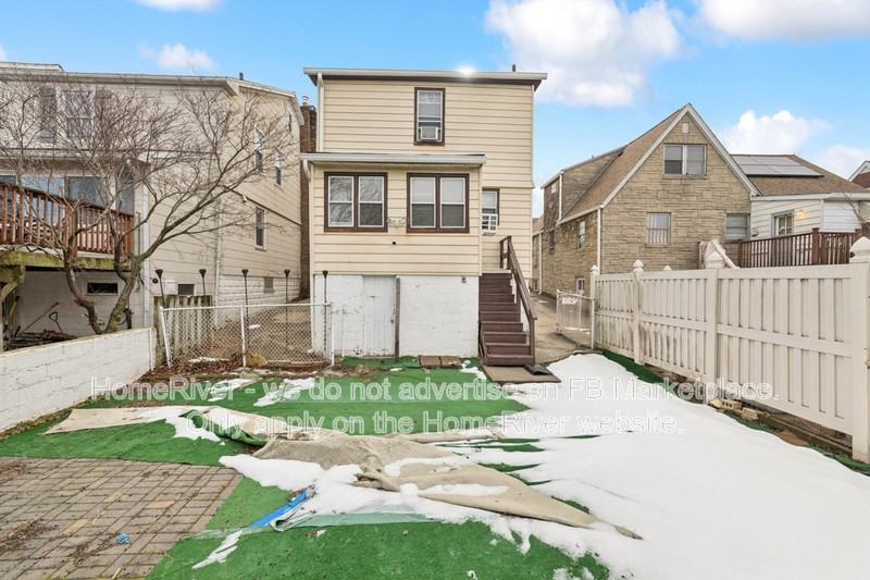 11 Cedar St - Photo 2 of 32