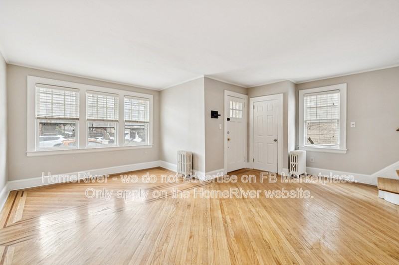 11 Cedar St - Photo 7 of 32