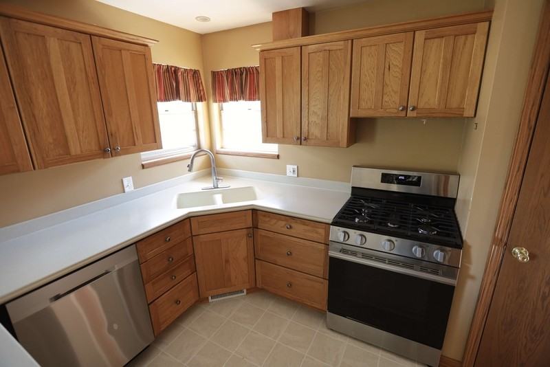 1531 Kenan Ave Nw - Photo 2 of 12