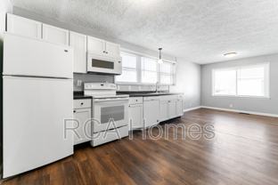 2435 Shelby St - Photo 1 of 1