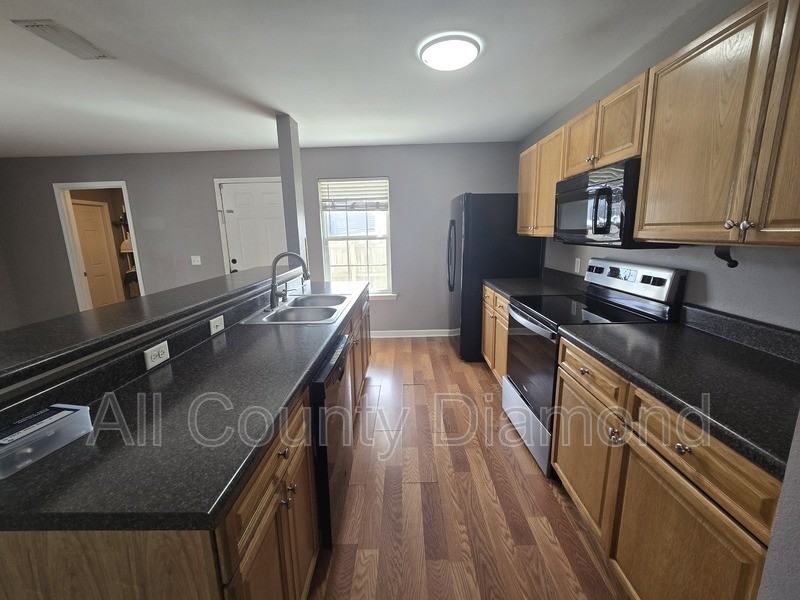 2835 Altha Ave - Photo 2 of 14