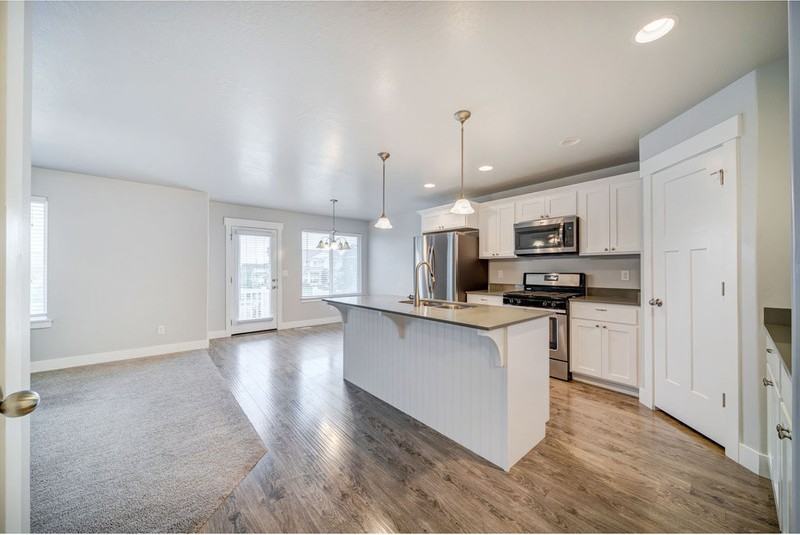 629 N Fall Creek Dr - Photo 3 of 15