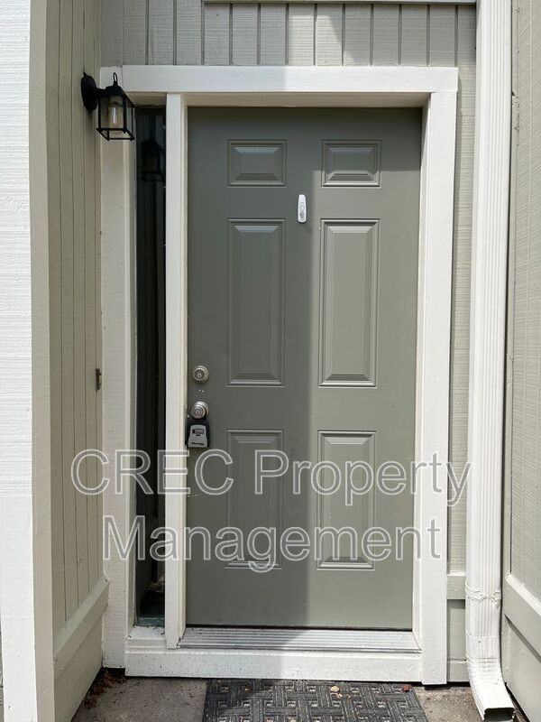 2757 Jobee Dr - Photo 2 of 11