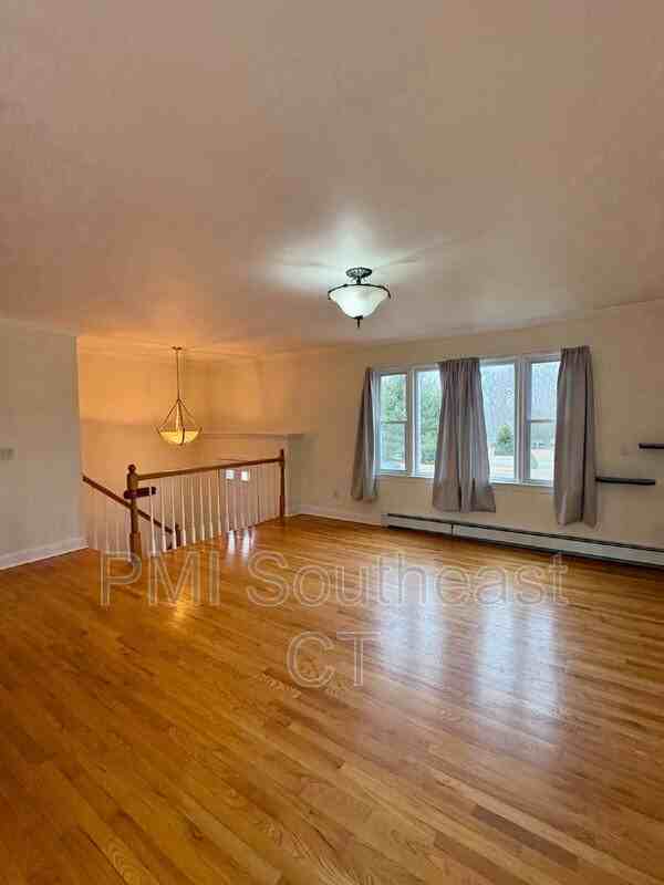 49 Deer Ridge Rd - Photo 2 of 26