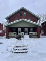 featured image of 2052 16th St Sw