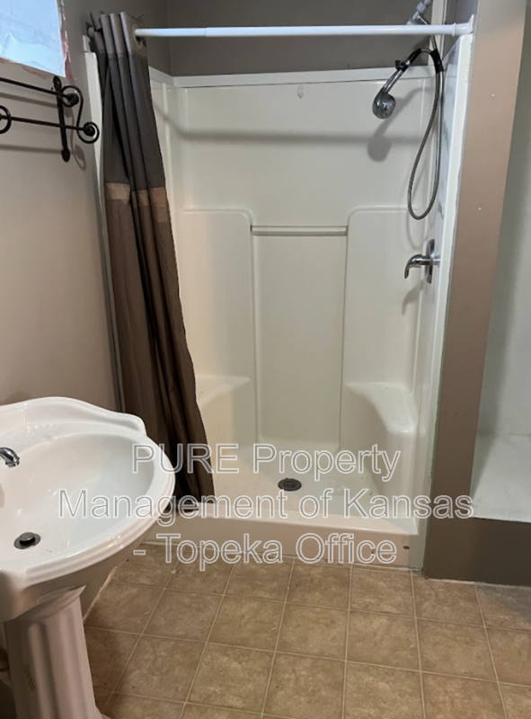 1020 Sw Woodward Ave - Photo 5 of 8