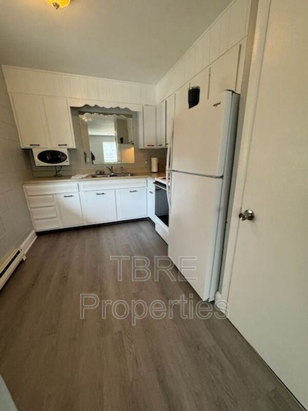 1528 6th Ave #6 - Photo 3 of 11