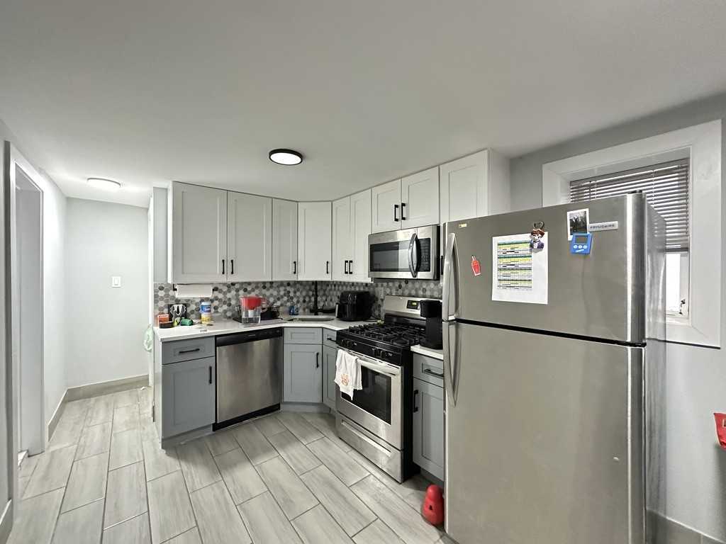 1721 N Mozart St #G - Photo 2 of 21