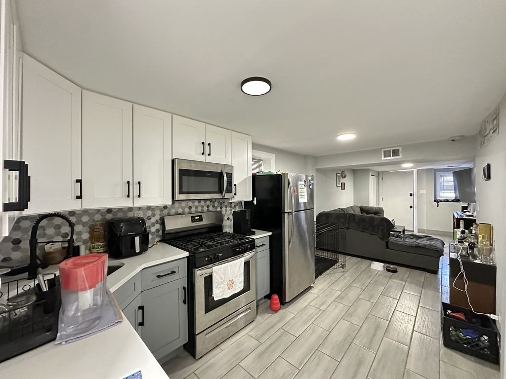 1721 N Mozart St #G - Photo 5 of 21