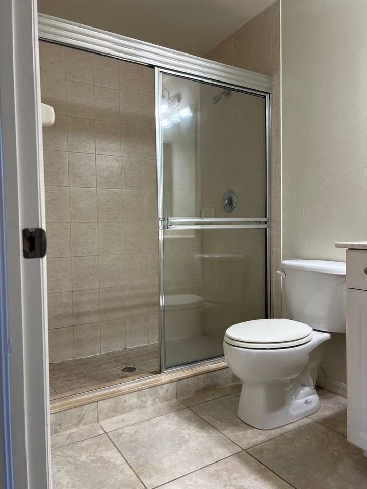 3430 3430 Santa Barbara - 4 #4 - Photo 6 of 19