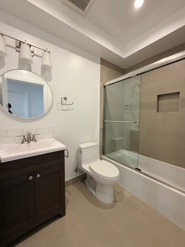 #683 - Photo 4 of 36