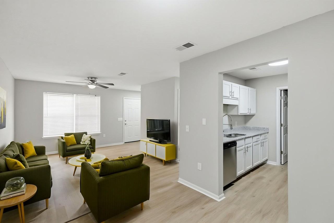 Englewood Apartments - Photo 2 of 28