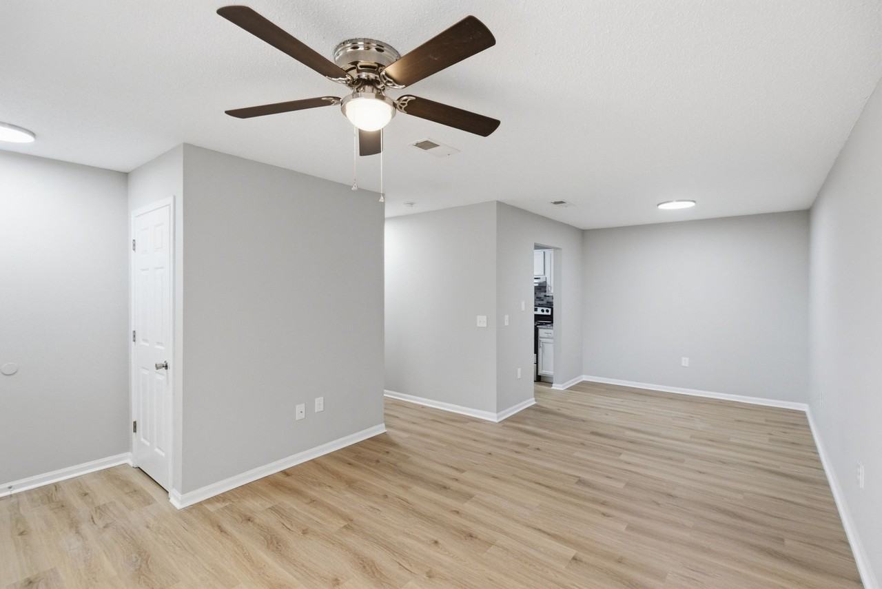 Englewood Apartments - Photo 3 of 28