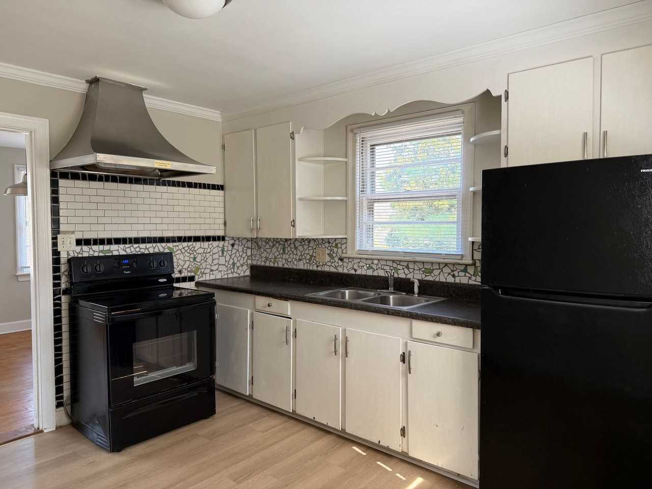 4300 Tremont St - Photo 7 of 18