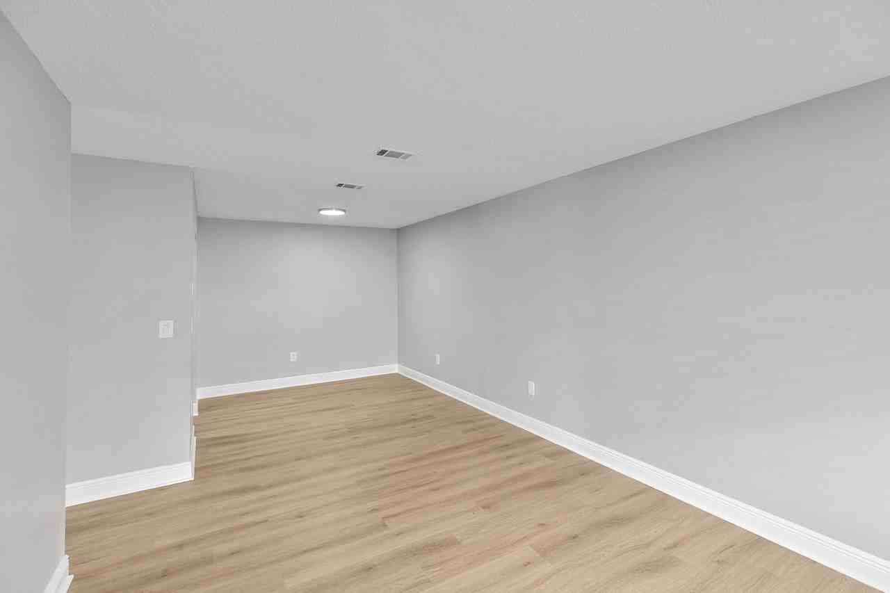 Megan Manor - Photo 3 of 22