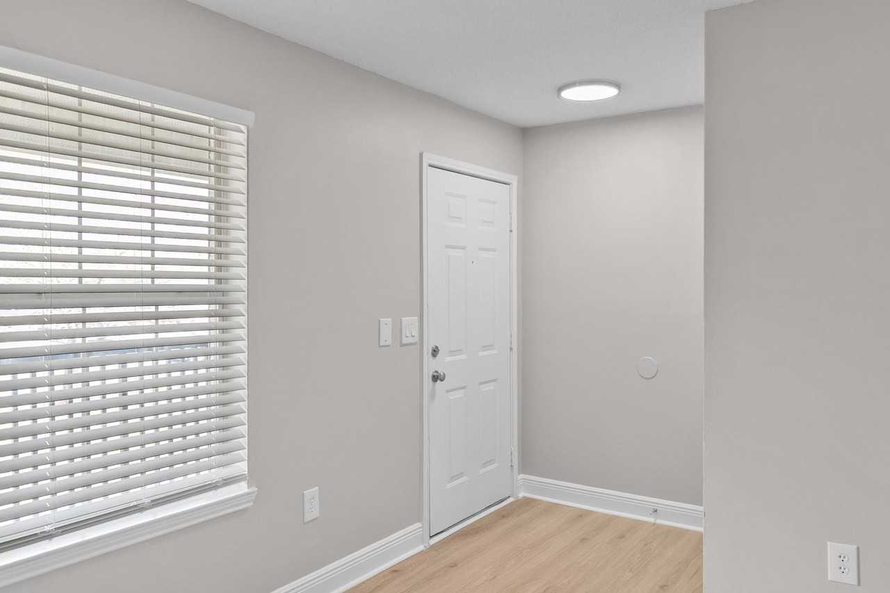 Megan Manor - Photo 5 of 22