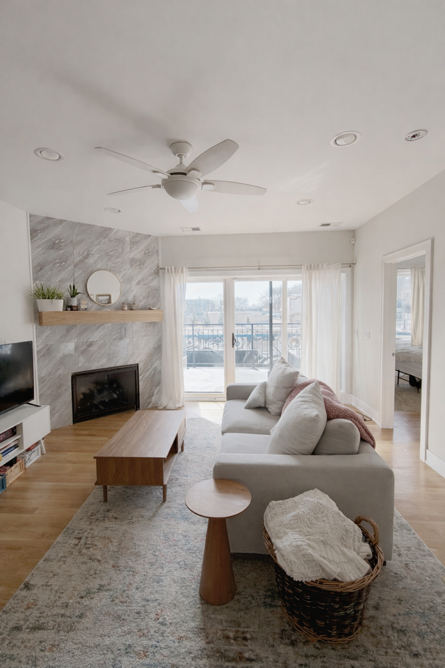 3722 West Belmont Avenue #2B - Photo 4 of 15