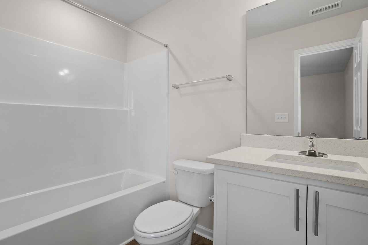 1006 Peony Ln - Photo 6 of 19