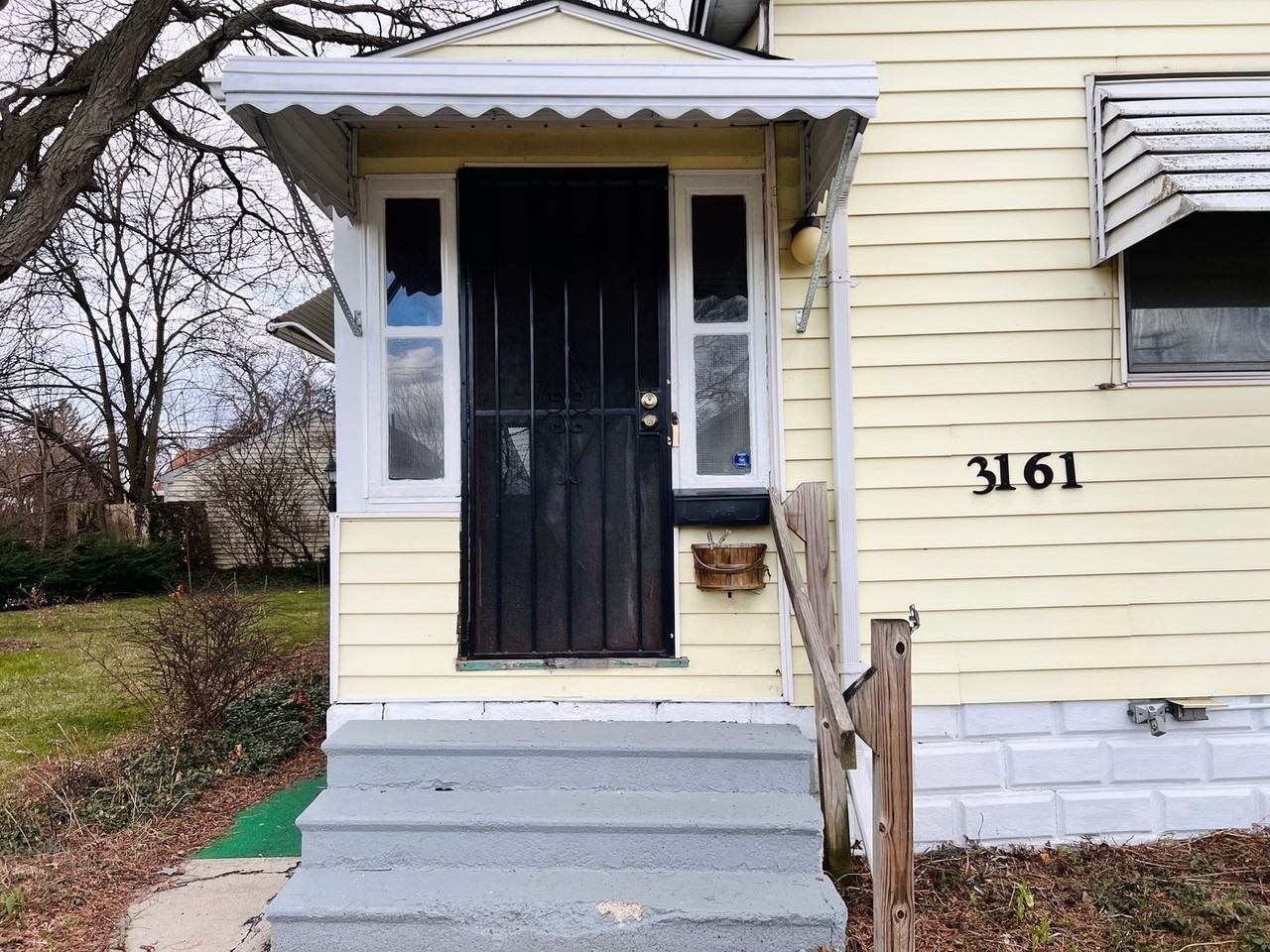 3161 Maher St - Photo 2 of 24