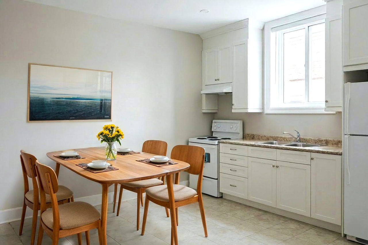 9193A Bathurst St #BS - Photo 3 of 5