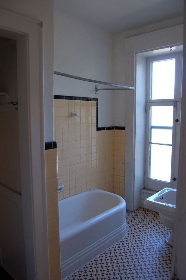 1033 Spaight Street - Photo 5 of 16