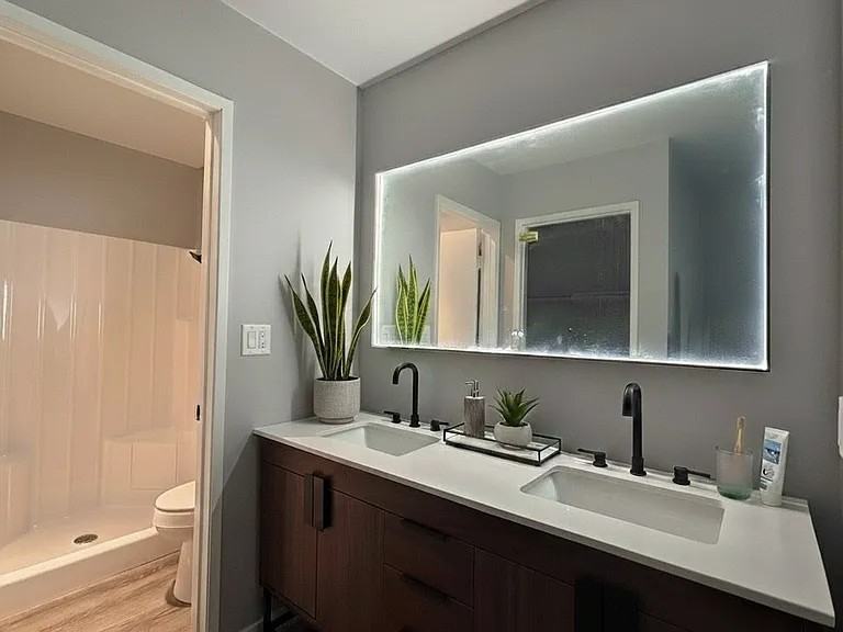 345 S Melrose Dr #F - Photo 5 of 8