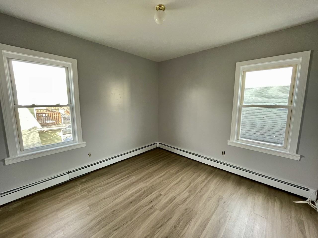 48 Pekin St #2 - Photo 6 of 9