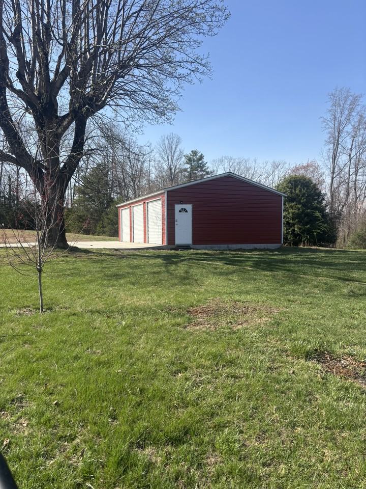 2480 Pipers Gap Rd #NA - Photo 2 of 17