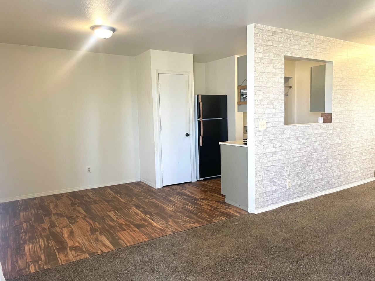 1021 3rd St #4 - Photo 5 of 11