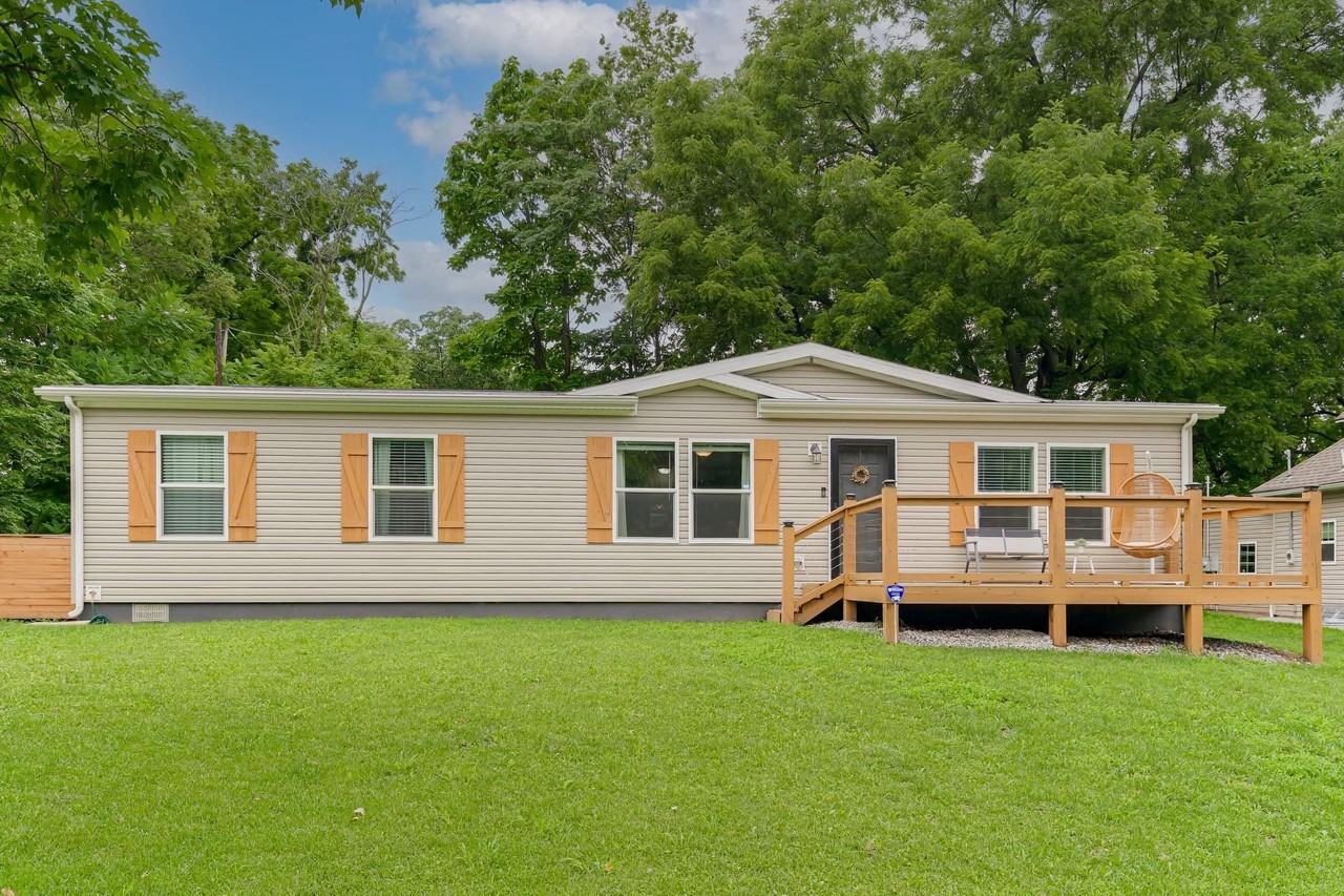 2030 Agnes Ave #NA - Photo 2 of 11