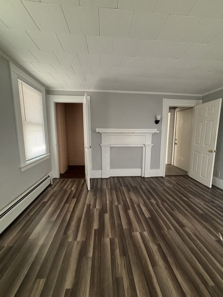 236 Main St #1 - Photo 4 of 8