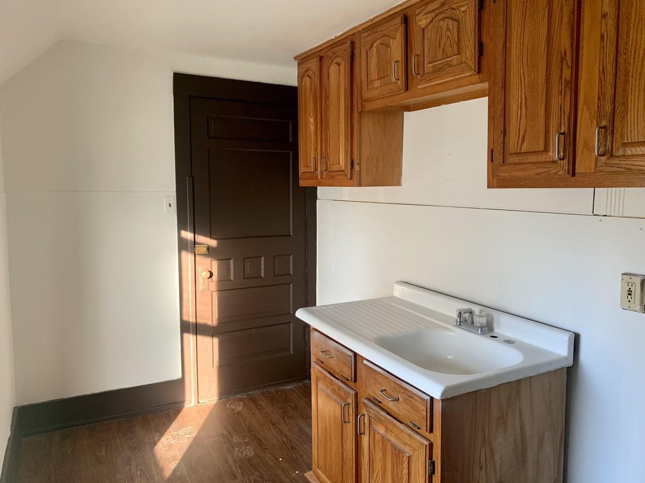 1721 3rd St Ne #2 - Photo 4 of 9