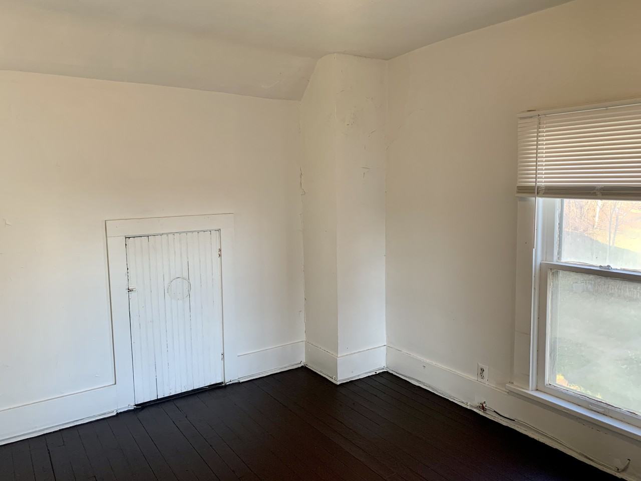 1721 3rd St Ne #2 - Photo 5 of 9