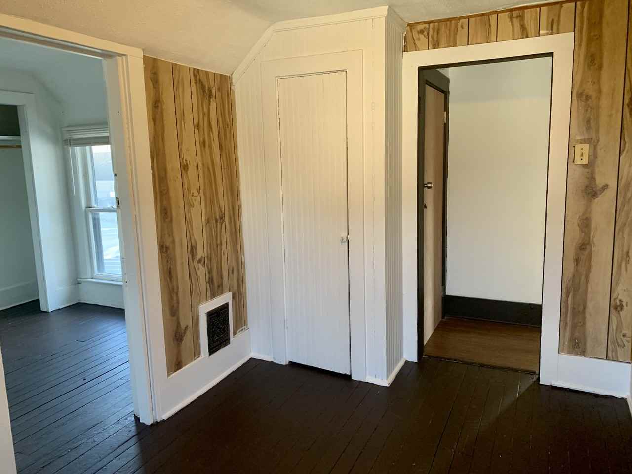 1721 3rd St Ne #2 - Photo 7 of 9